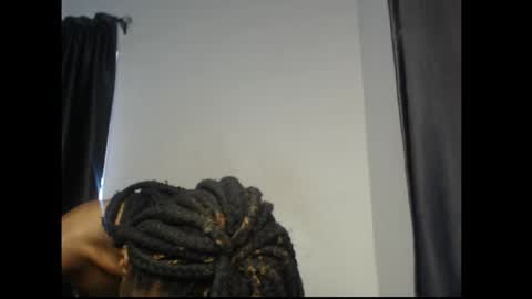 caroline online show from April 2026 12:09:02 PM