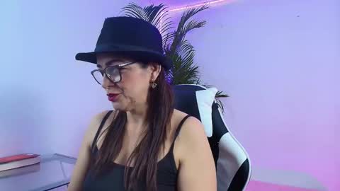 CAROL online show from October 2025 10:23:02 AM