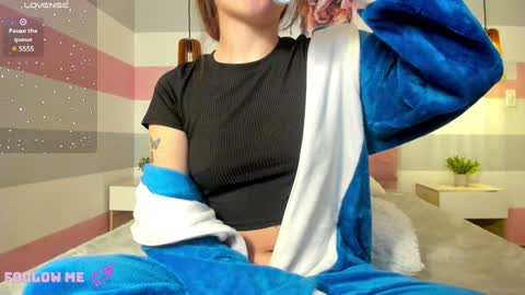 Carol  online show from January 2025 01:32:01 PM