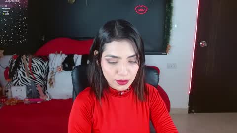 Snapshot of carolaine69_ chatting on January 2025 01:58:01 PM Caroline online show from January 2025 01:58:01 PM