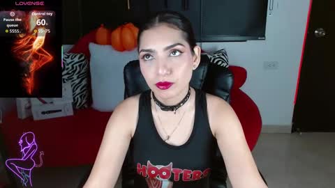 Caroline online show from October 2025 01:40:02 PM