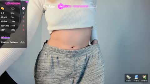 Snapshot of carolblonde chatting on January 2025 07:35:01 AM Char online show from January 2025 07:35:01 AM