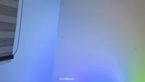 Snapshot of carolblonde chatting on September 2025 03:28:02 AM Char online show from September 2025 03:28:02 AM