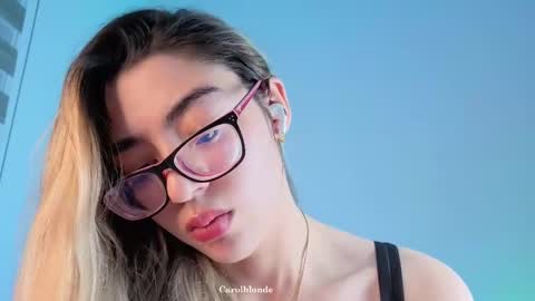 Snapshot of carolblonde chatting on March 2026 02:26:01 AM Char online show from March 2026 02:26:01 AM