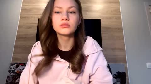 Lisa online show from February 2026 06:07:01 AM