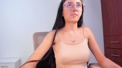 Snapshot of caroliine__ chatting on January 2025 09:26:01 PM Caroline online show from January 2025 09:26:01 PM