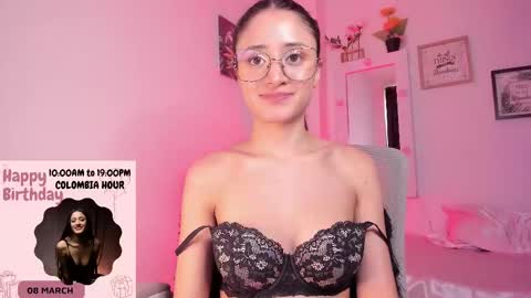 Snapshot of caroliine__ chatting on March 2025 07:38:01 PM Caroline online show from March 2025 07:38:01 PM