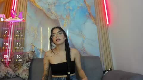 CAROLINA  online show from April 2026 01:52:02 AM