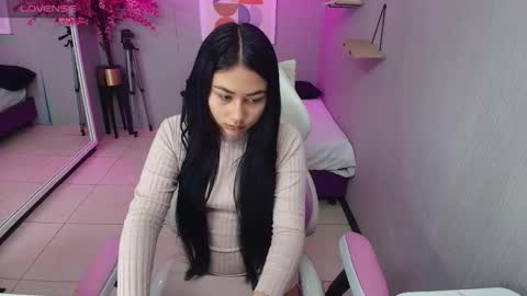 CAROLINA.  online show from March 2026 12:22:01 PM