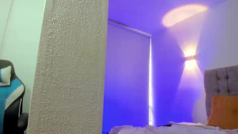 Carolina online show from October 2025 12:14:02 PM