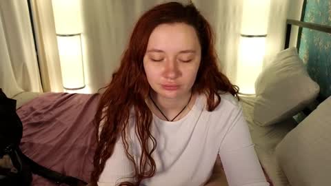 Snapshot of carolina_winter chatting on December 2024 07:39:02 AM Mira online show from December 2024 07:39:02 AM