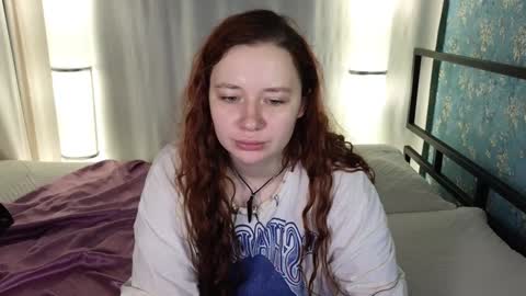 Snapshot of carolina_winter chatting on December 2024 08:11:01 AM Mira online show from December 2024 08:11:01 AM