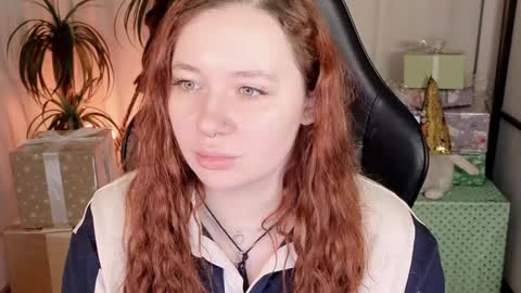Snapshot of carolina_winter chatting on December 2024 05:37:01 AM Mira online show from December 2024 05:37:01 AM