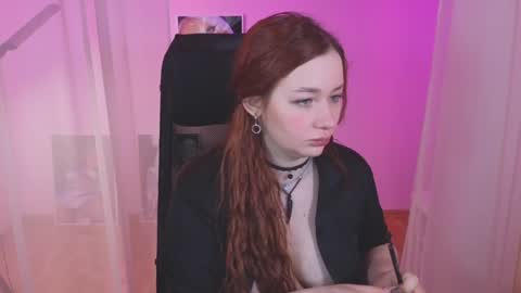Snapshot of carolina_winter chatting on December 2024 05:21:01 AM Mira online show from December 2024 05:21:01 AM
