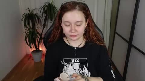 Snapshot of carolina_winter chatting on February 2025 12:22:02 PM Mira online show from February 2025 12:22:02 PM