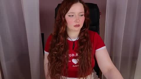 Snapshot of carolina_winter chatting on February 2025 02:11:02 PM Mira online show from February 2025 02:11:02 PM