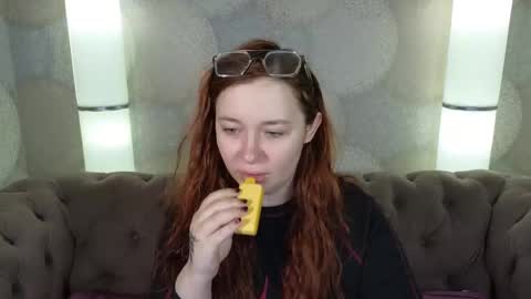 Snapshot of carolina_winter chatting on February 2025 10:01:02 AM Mira online show from February 2025 10:01:02 AM