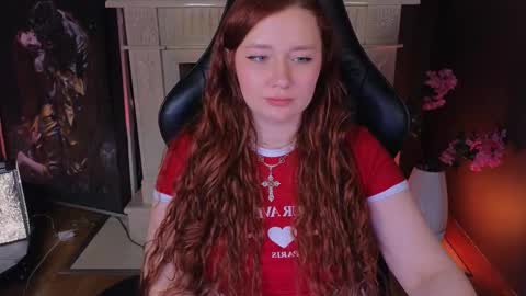 Snapshot of carolina_winter chatting on March 2025 07:14:01 PM Mira online show from March 2025 07:14:01 PM