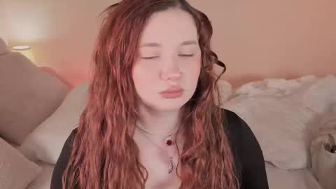 Snapshot of carolina_winter chatting on November 2025 01:10:01 PM Mira online show from November 2025 01:10:01 PM