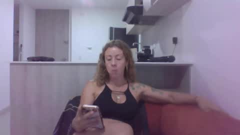 carolina_zaens online show from May 2026 01:44:01 AM