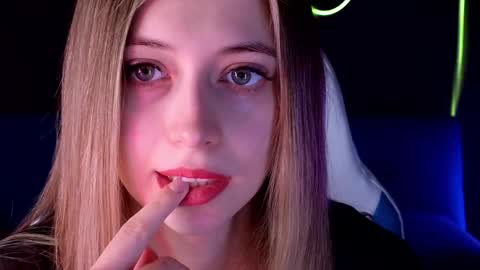 Snapshot of carolinaares chatting on December 2024 04:31:02 AM Carolina online show from December 2024 04:31:02 AM