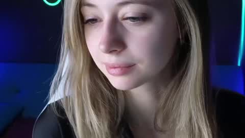 Snapshot of carolinaares chatting on December 2024 01:02:01 AM Carolina online show from December 2024 01:02:01 AM