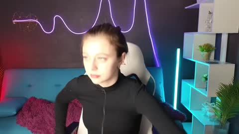 Snapshot of carolinaares chatting on January 2025 10:50:02 AM Carolina online show from January 2025 10:50:02 AM