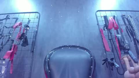 carolina online show from September 2025 10:31:01 PM