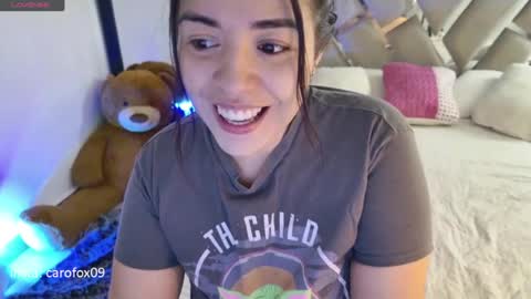 Snapshot of carolinafox_ chatting on July 2026 06:05:01 AM caroline online show from July 2026 06:05:01 AM