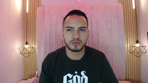 carolinaysebas online show from July 2026 02:10:01 PM