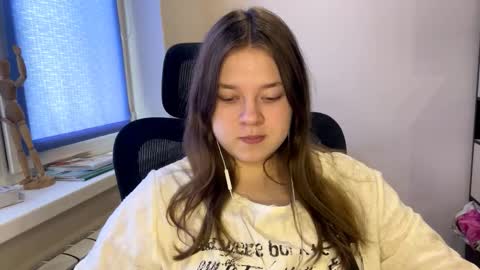 carolindueno online show from March 2026 07:38:01 AM