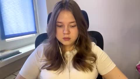 carolindueno online show from March 2026 07:59:02 AM