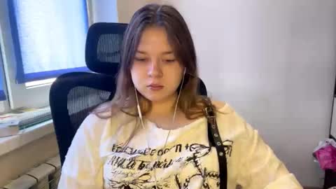 carolindueno online show from March 2026 08:51:02 AM