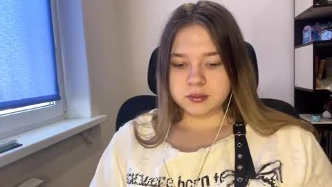 carolindueno online show from March 2026 03:23:01 AM