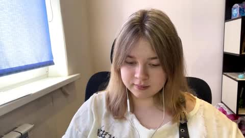 carolindueno online show from April 2026 07:47:01 AM