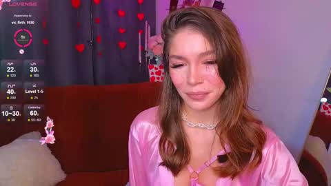Snapshot of caroline_brown0 chatting on February 2025 03:00:02 AM Caroline online show from February 2025 03:00:02 AM