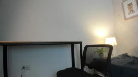  Caroline  online show from February 2026 11:39:02 AM