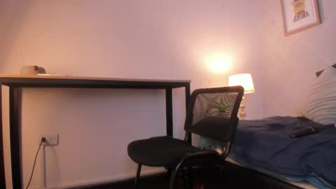  Caroline  online show from February 2026 10:34:02 AM