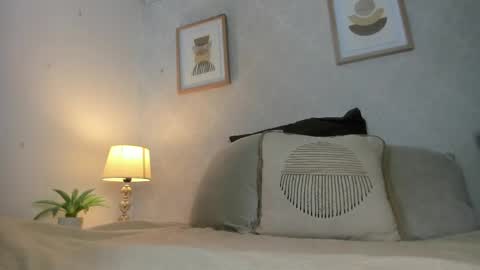  Caroline  online show from May 2026 10:55:02 AM