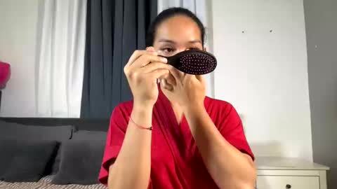 Snapshot of caroline_east chatting on March 2026 03:01:01 PM caroline_east online show from March 2026 03:01:01 PM