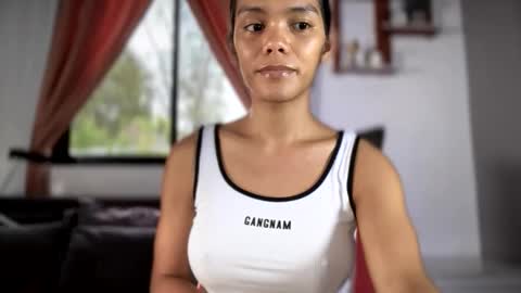 caroline_east online show from May 2026 11:45:02 PM