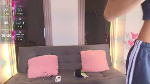 caroline_foster1 online show from June 2026 12:09:02 PM