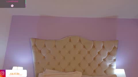 Caroline online show from September 2025 08:57:01 PM