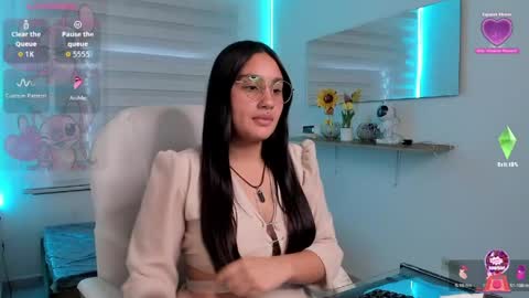 caroline_rodriguez_9 online show from April 2026 09:52:01 PM
