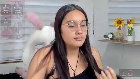 caroline_rodriguez_9 online show from May 2026 07:19:02 PM