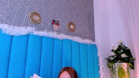 Snapshot of carolineegarcia chatting on December 2024 09:33:02 AM CarolineeGarcia online show from December 2024 09:33:02 AM
