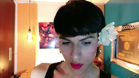 carolinejesh online show from May 2026 04:04:02 PM