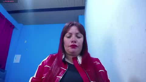 Carolinhe  online show from June 2026 12:07:02 PM