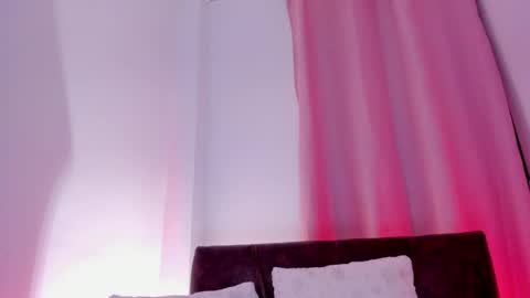 Snapshot of carolinna_ chatting on February 2025 01:41:02 AM carolinna_ online show from February 2025 01:41:02 AM