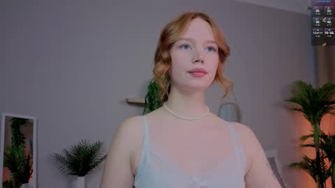 Caro online show from September 2025 02:21:01 PM